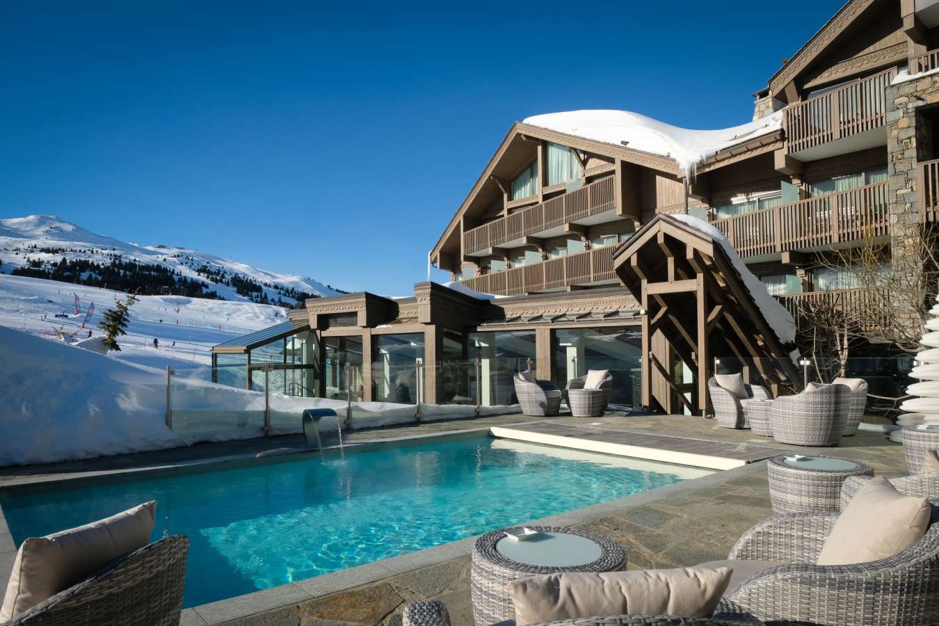 Outdoor Swimming Pool 