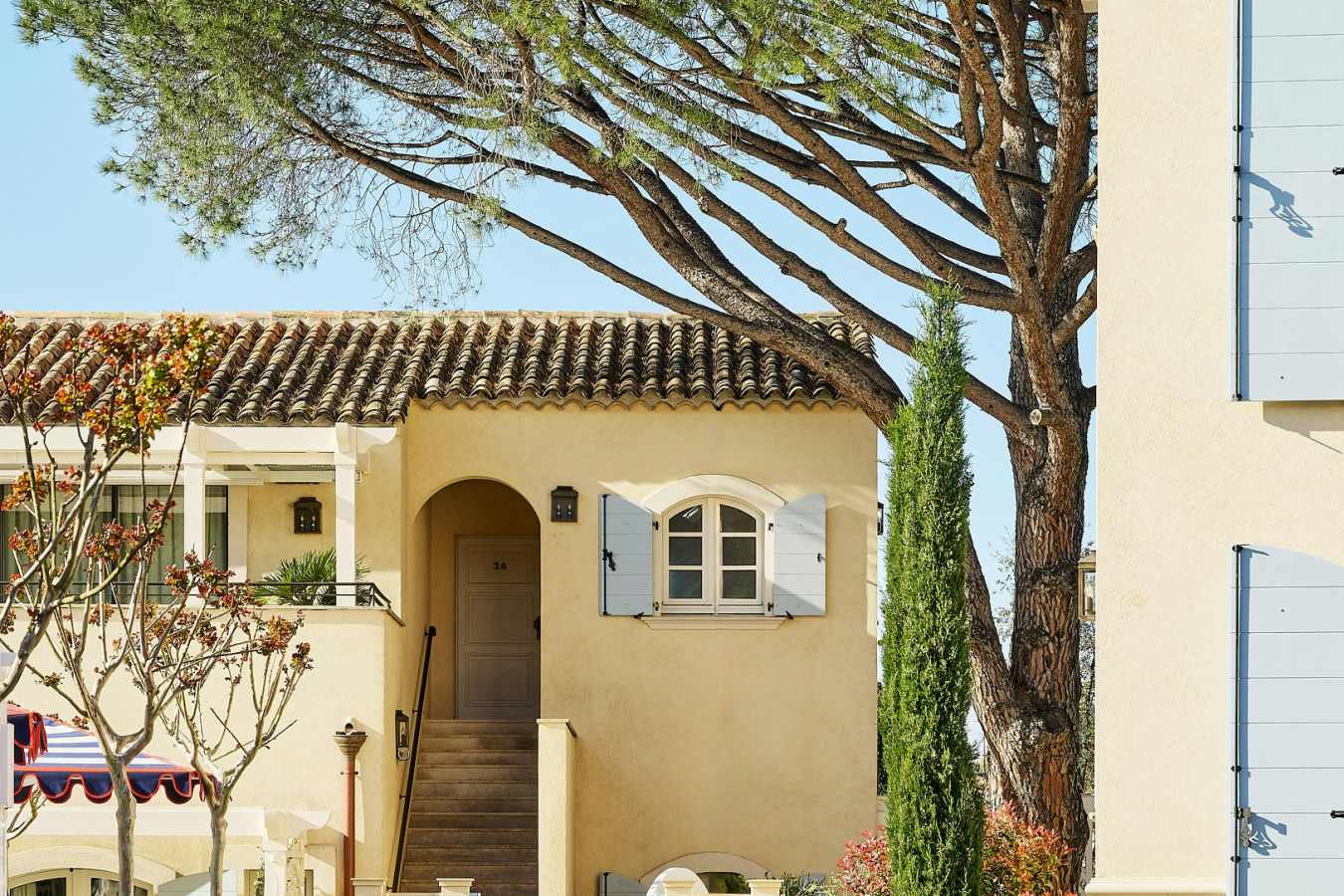 AREV St. Tropez- 68