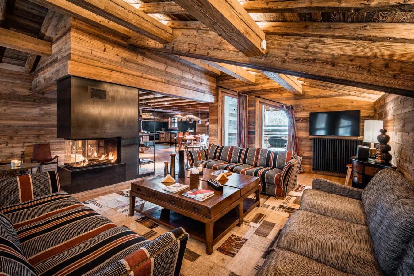Lounge 1  