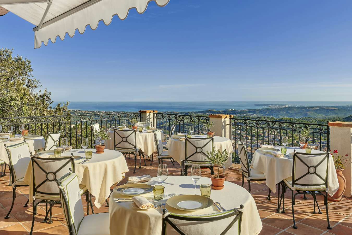 Chateau Saint-Martin and Spa- 83