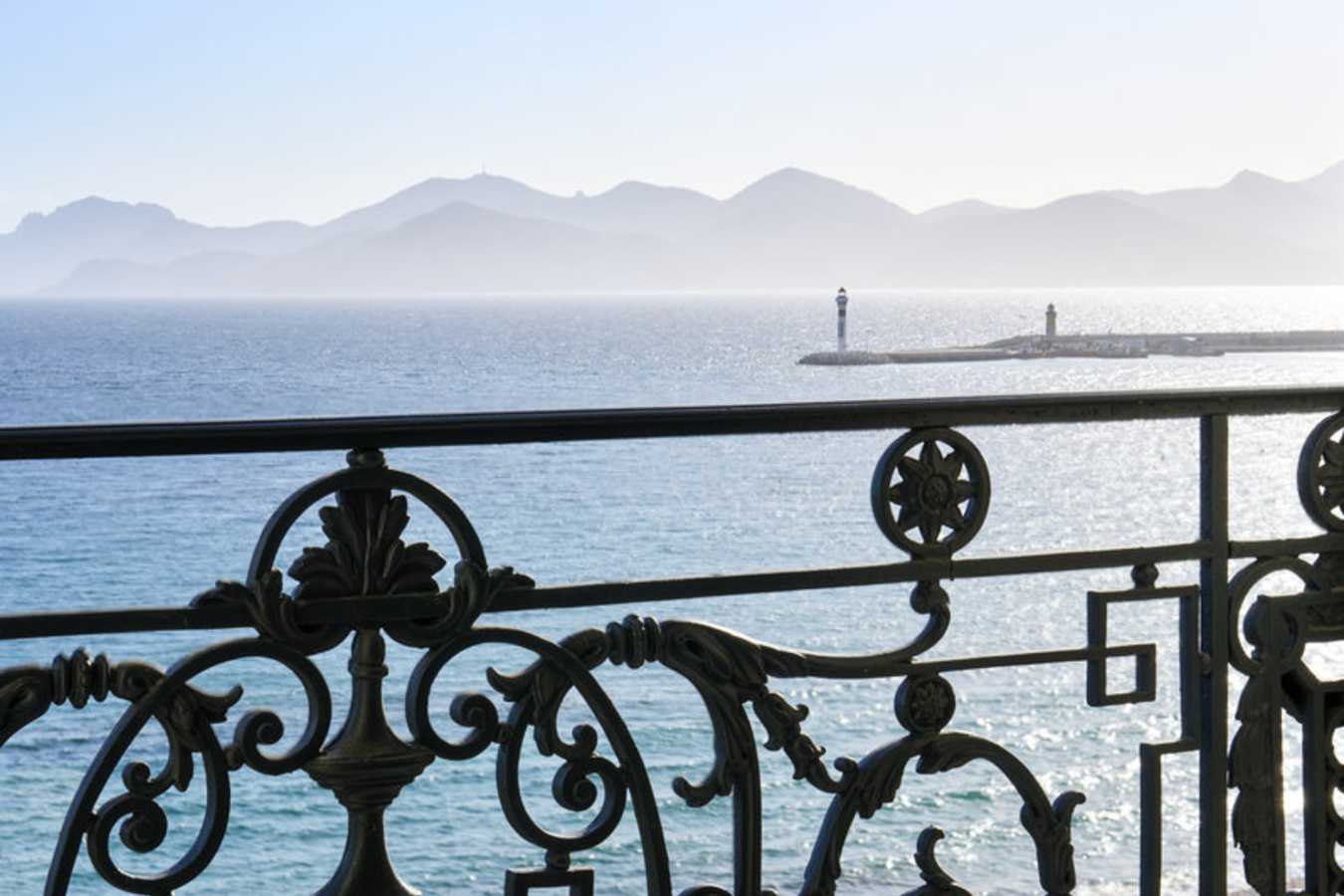 Carlton Cannes, A Regent Hotel - 84