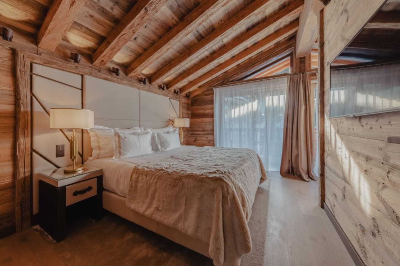 Grand Residence Bedroom 