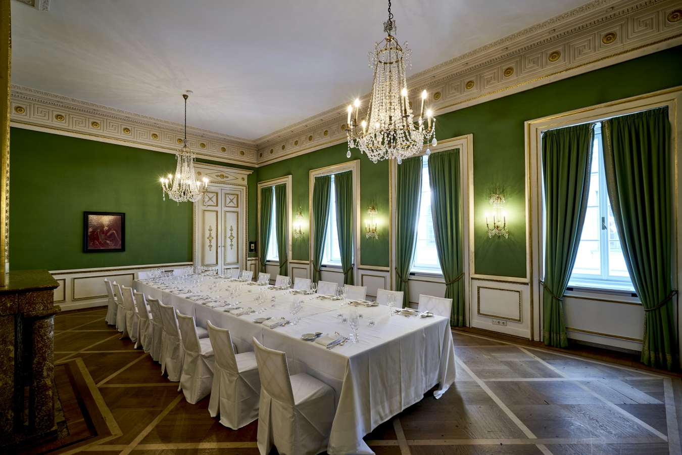 Bayerischer Hof Munchen- 43
