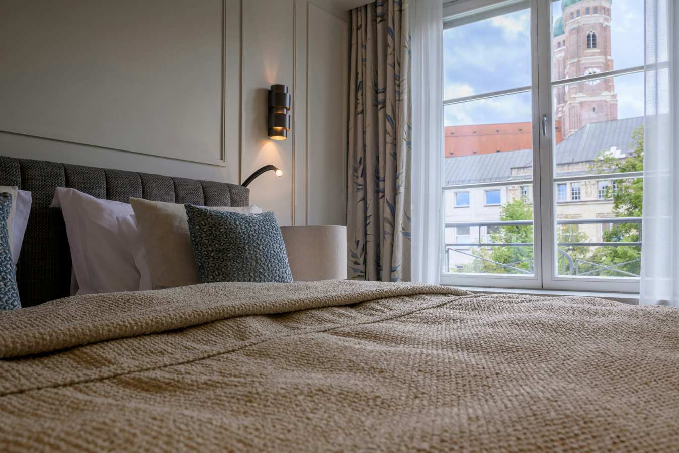 Bayerischer Hof Munchen- 45