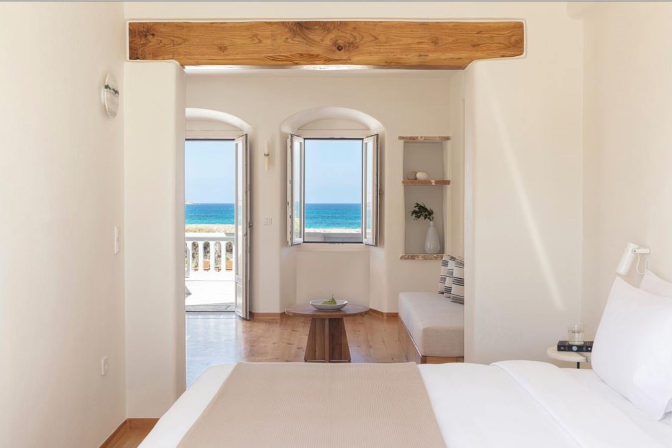 Superior Seaview Suite 