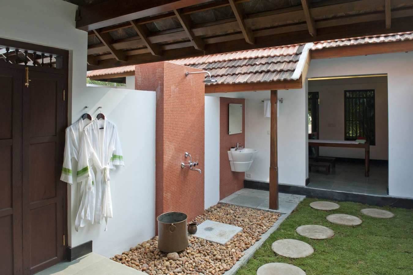 Outdoor Bathroom - Purity