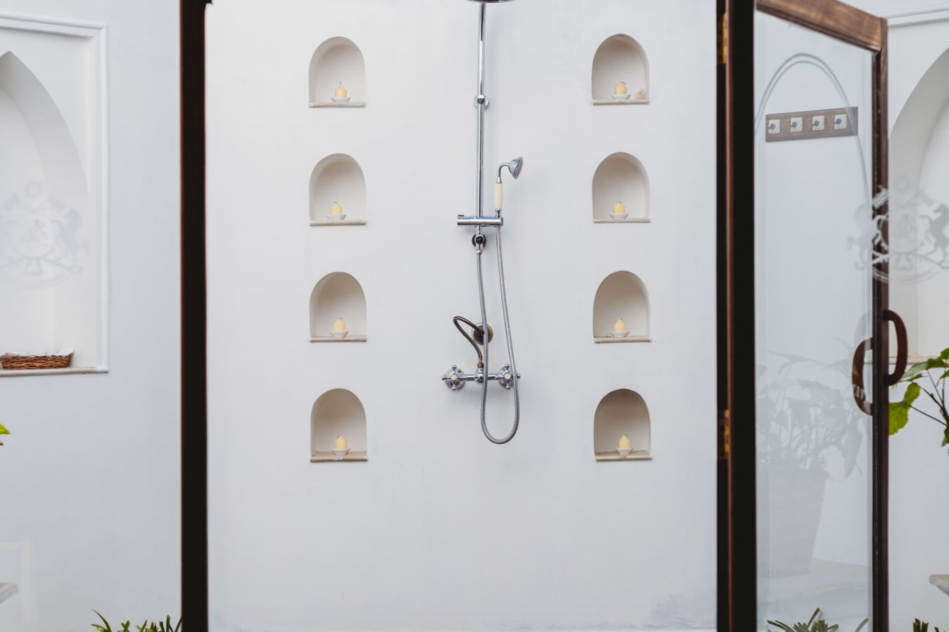 Outdoor Shower - Shahpura Bagh 