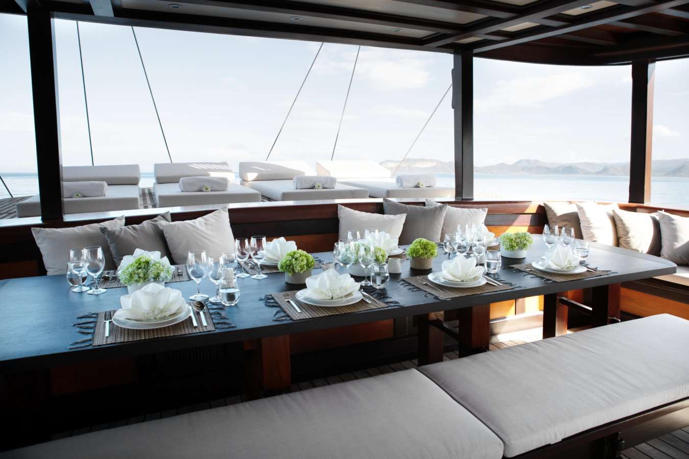 Dining area - Dunia Baru  