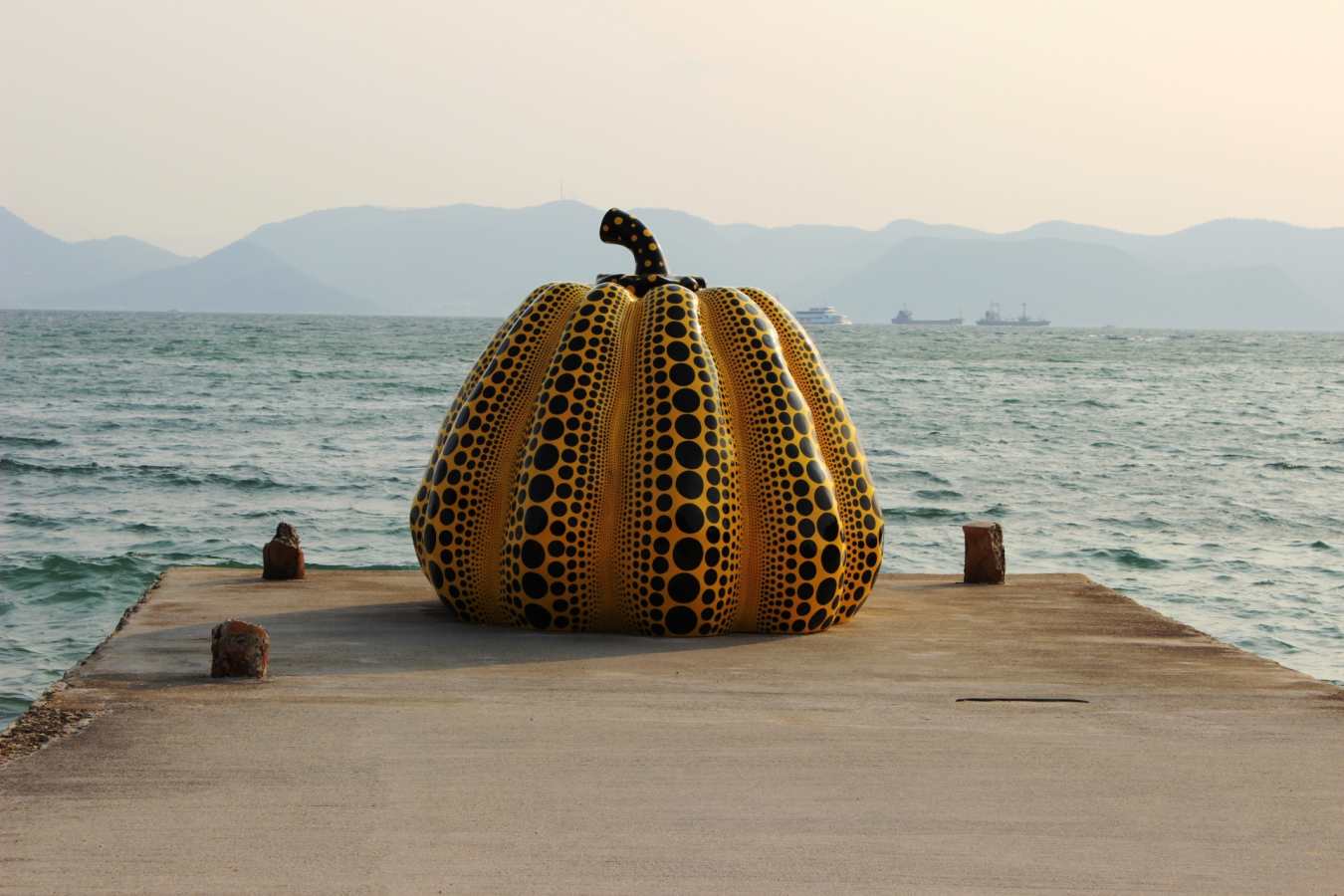 Yellow Pumpkin - Benesse House