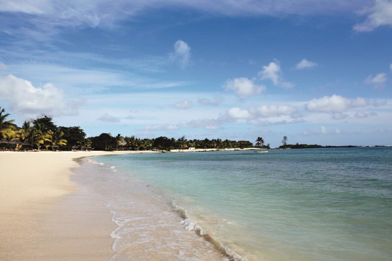 Shanti Maurice beach 
