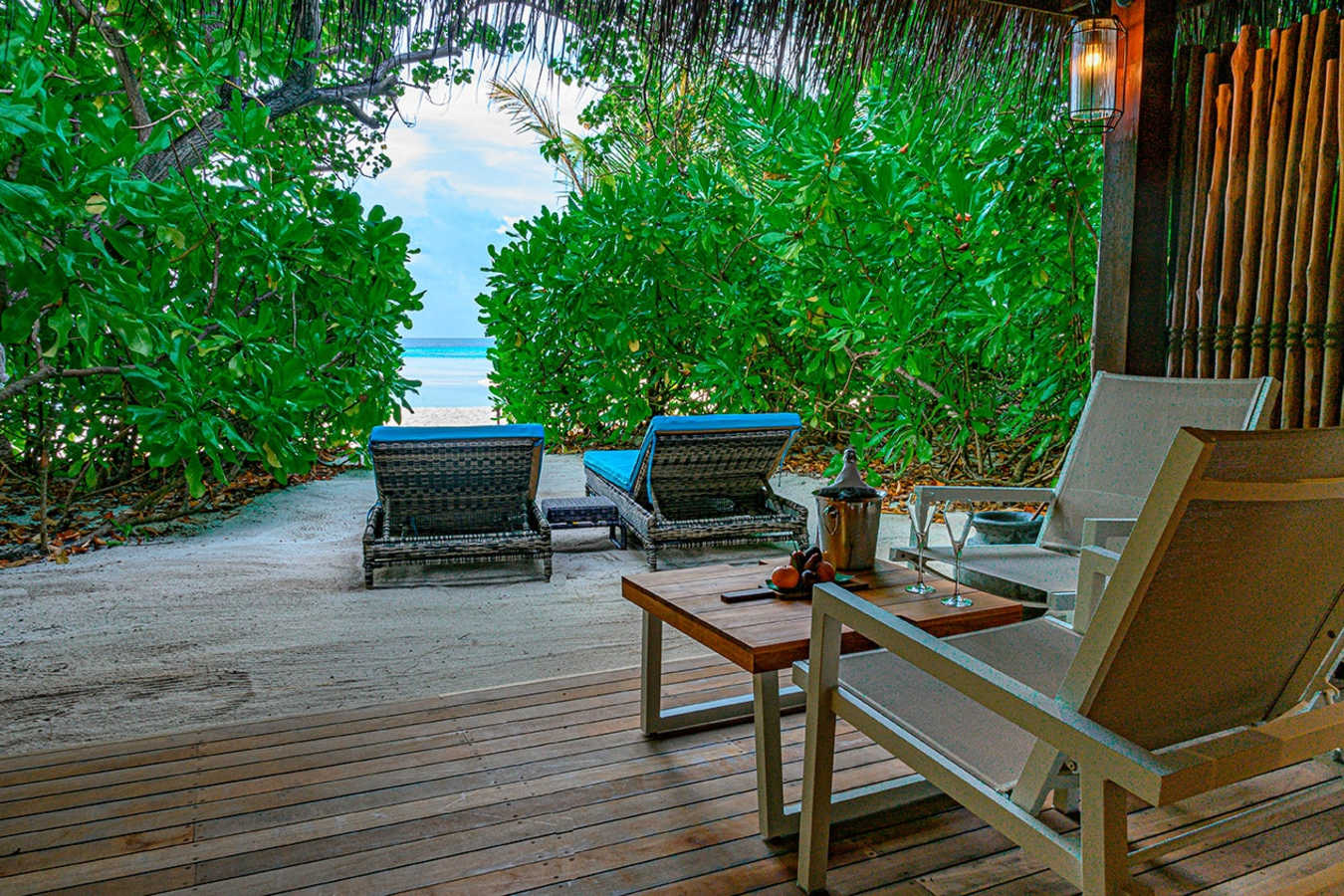 Constance Moofushi- 16