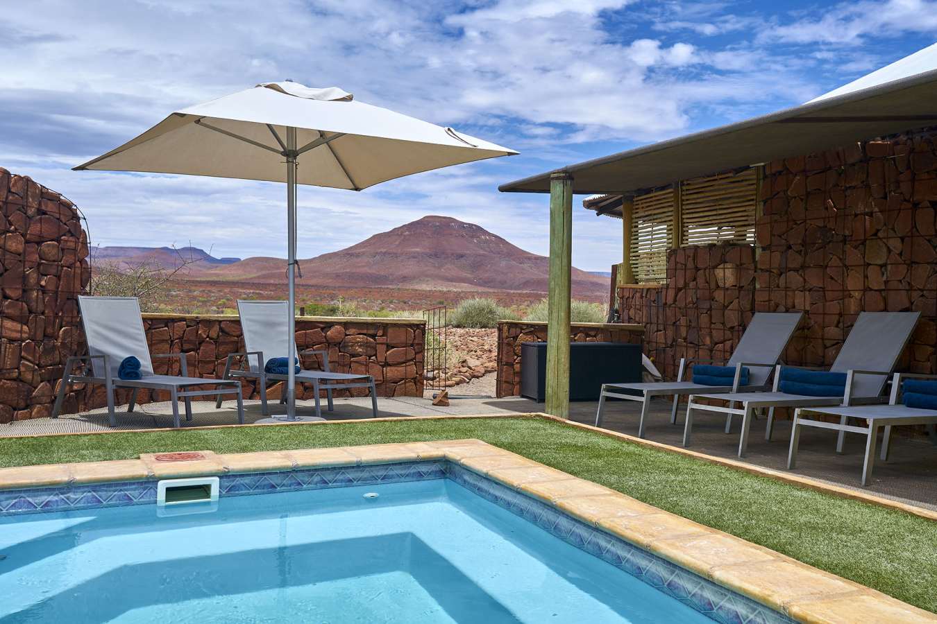 Etendeka Mountain Camp- 16