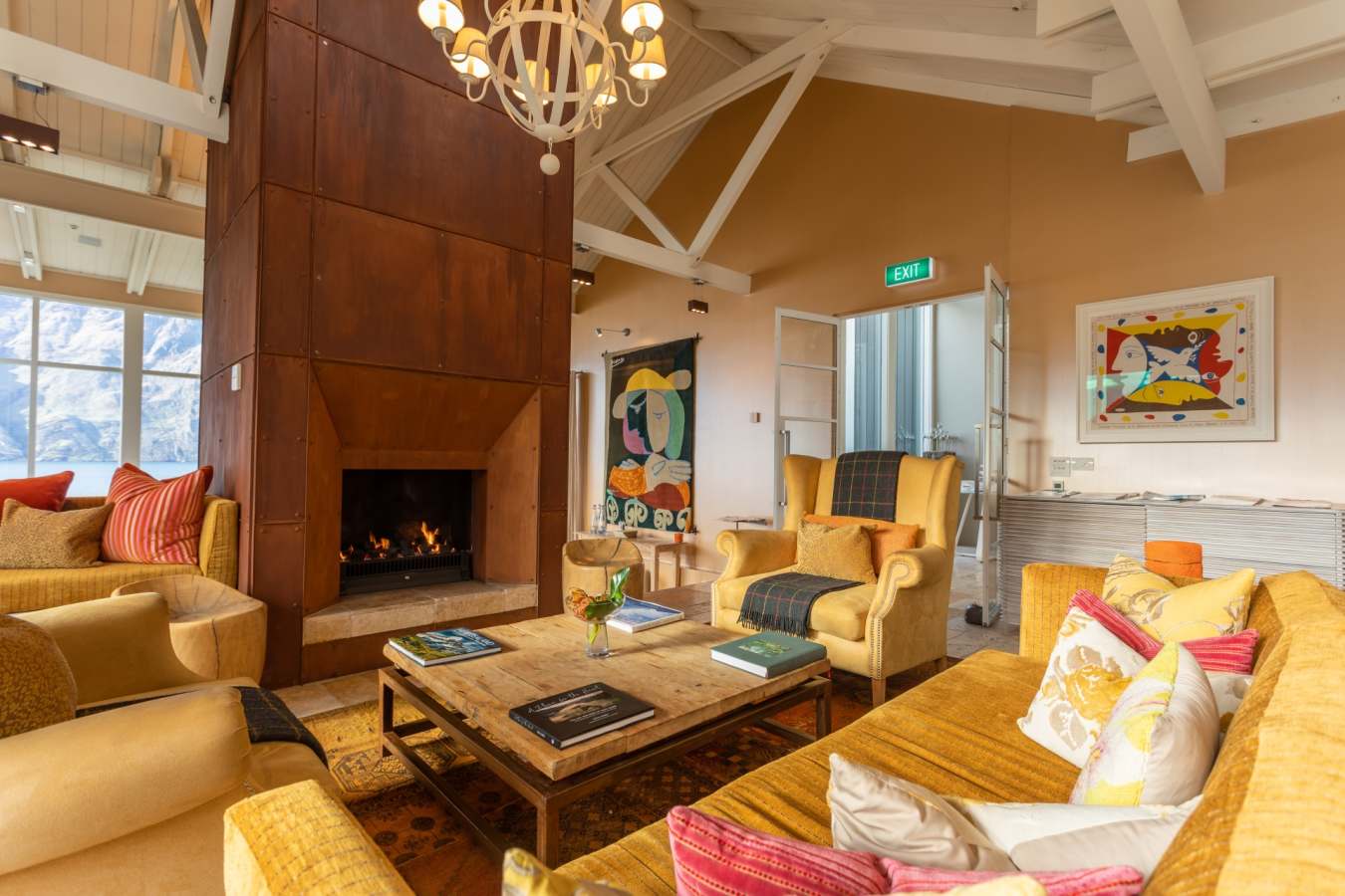 Upper Lounge - Matakauri Lodge 