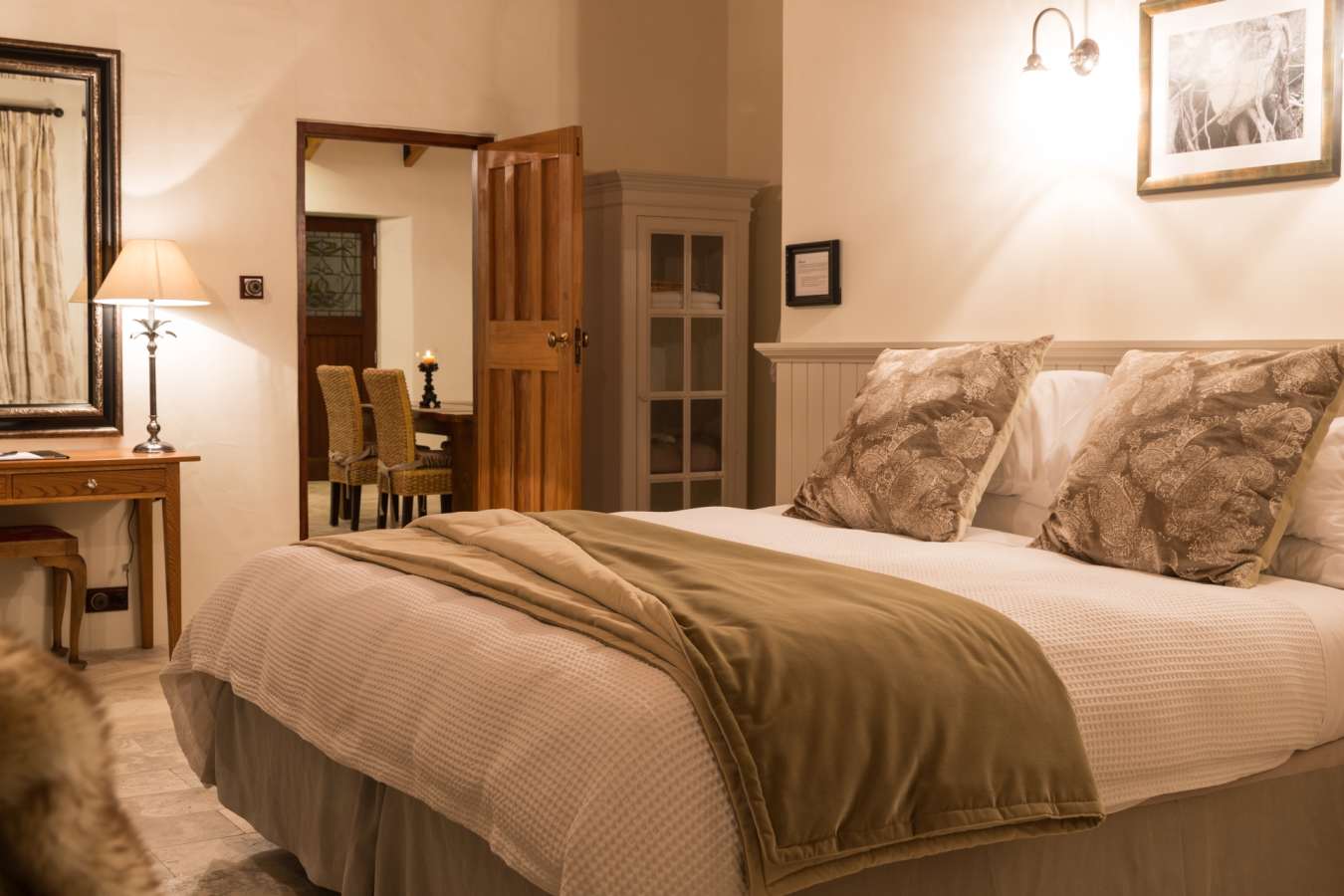 Bedroom - Mt Cook Lakeside Retreat 