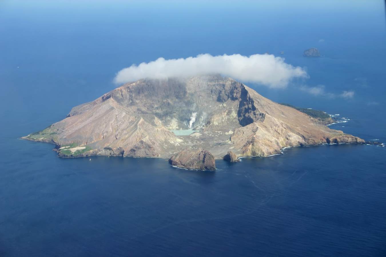 White Island 