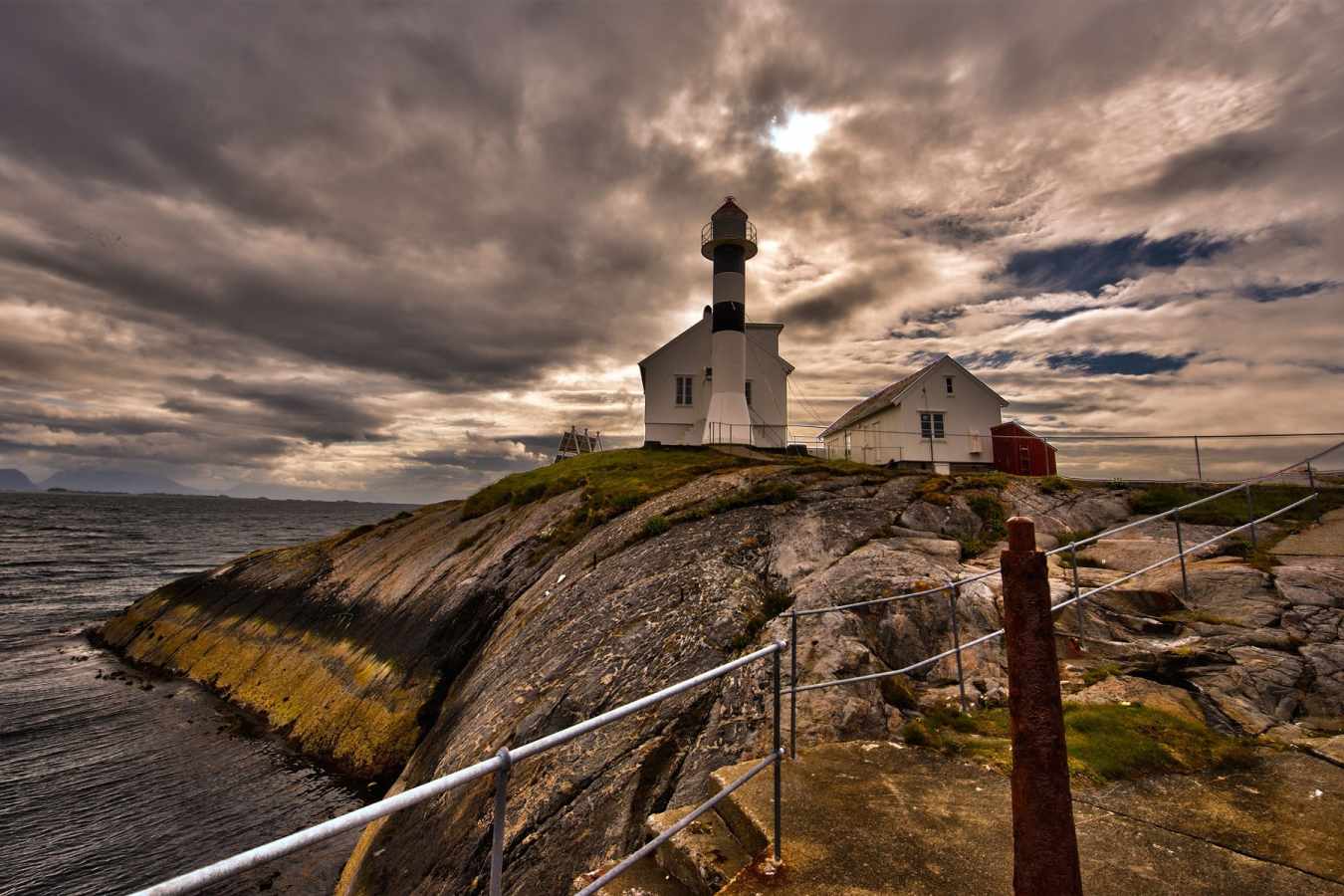 Flatlesa Lighthouse