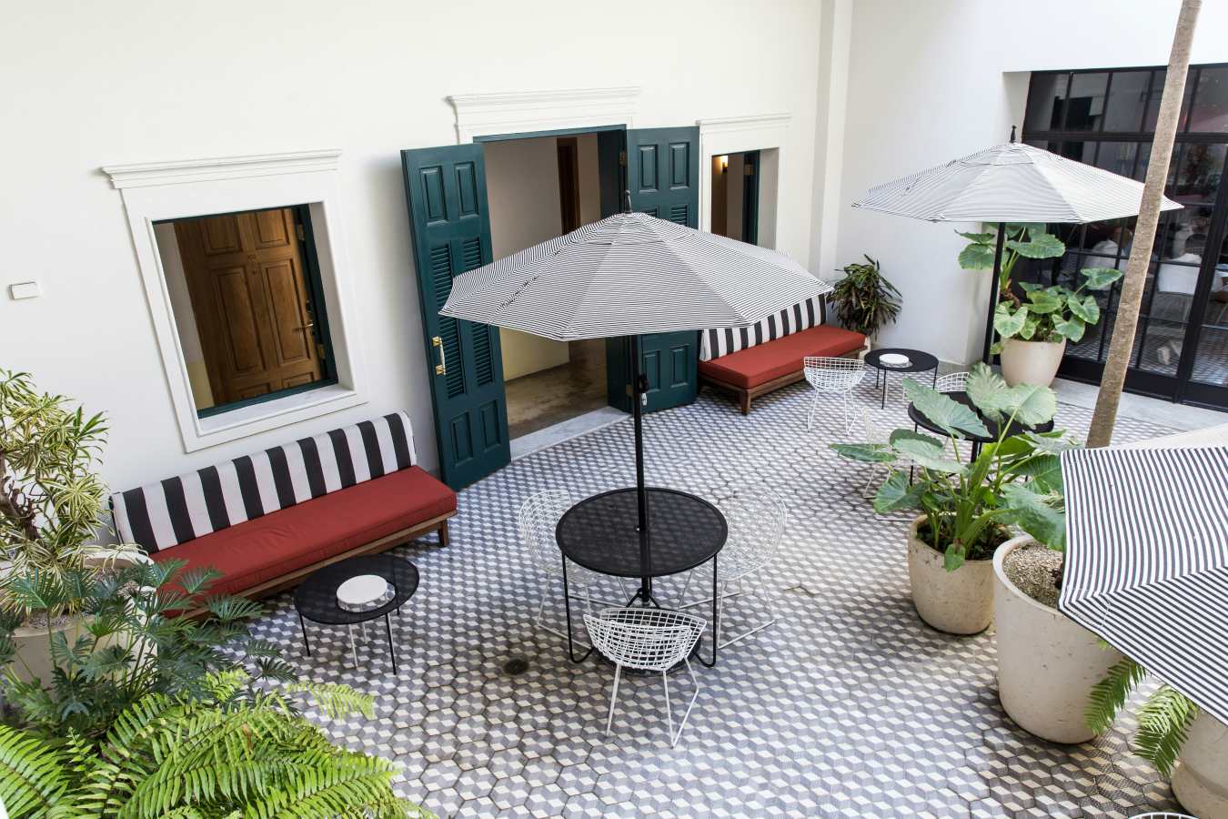 American Trade Hotel- 41