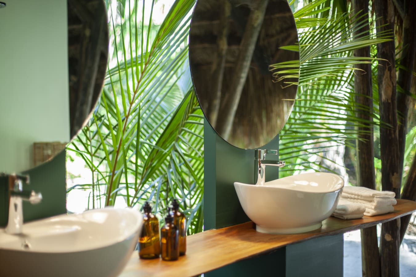 Outdoor bathroom 