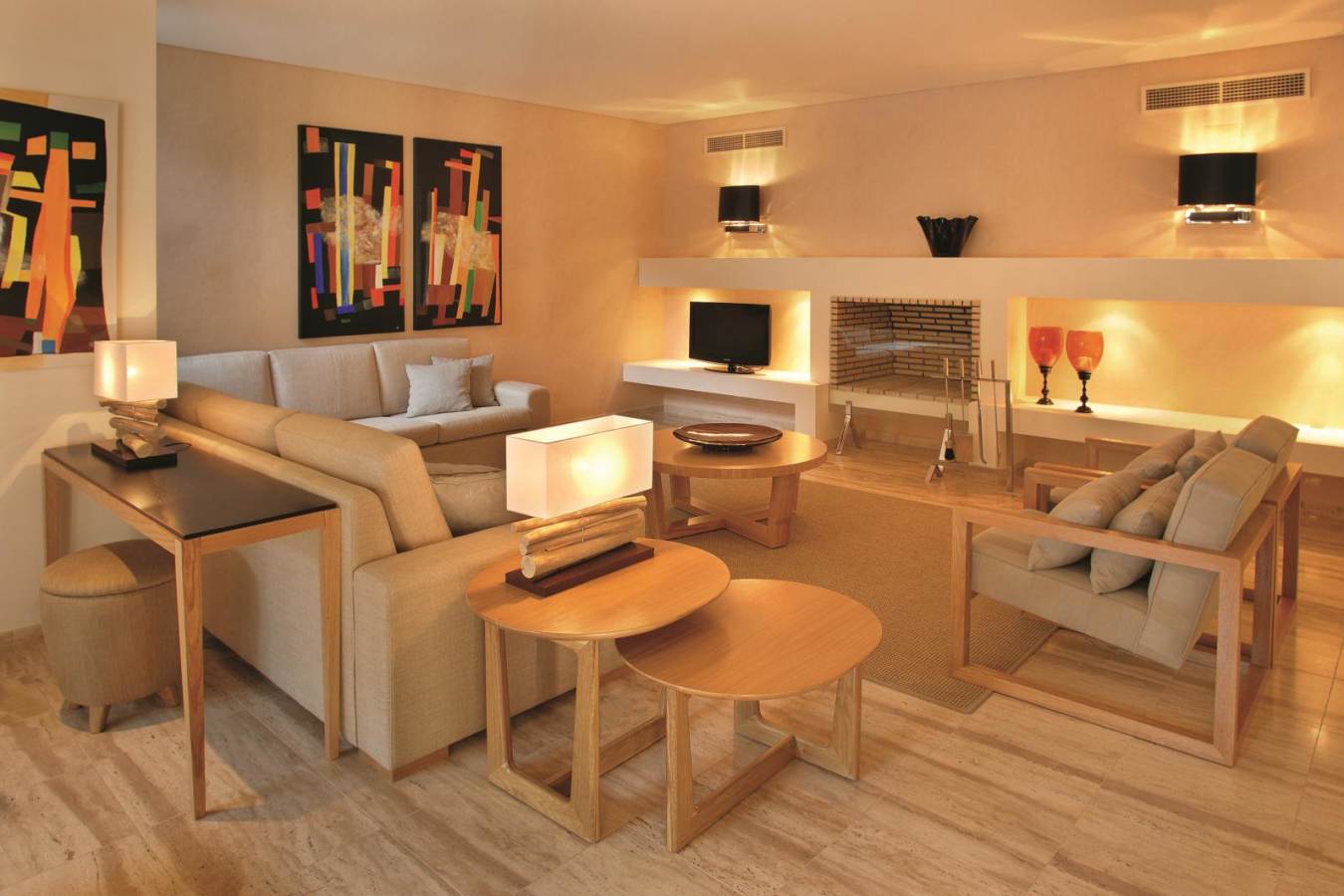 Deluxe villa sitting room - Pine Cliffs
