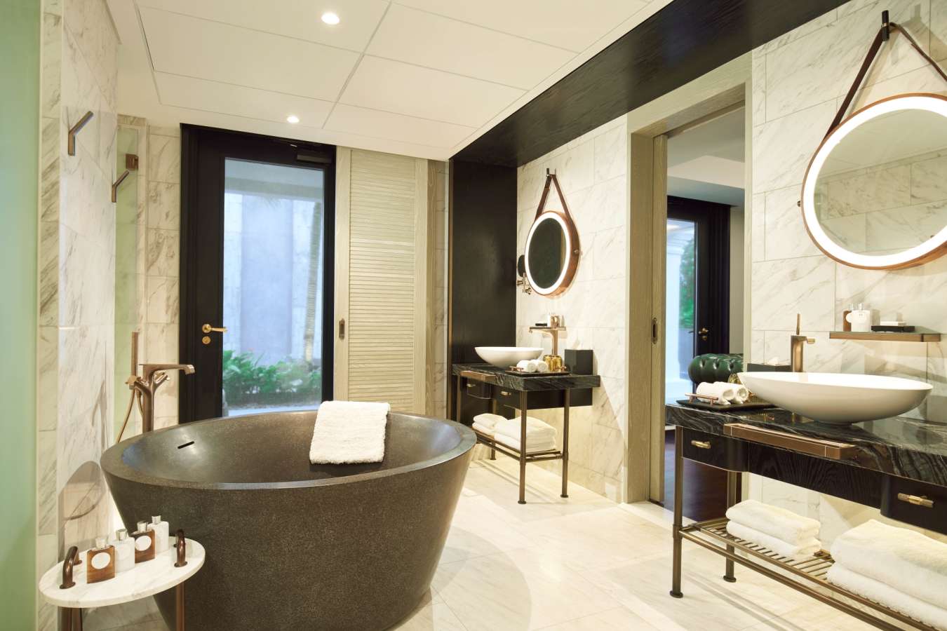 Suite Bathroom 