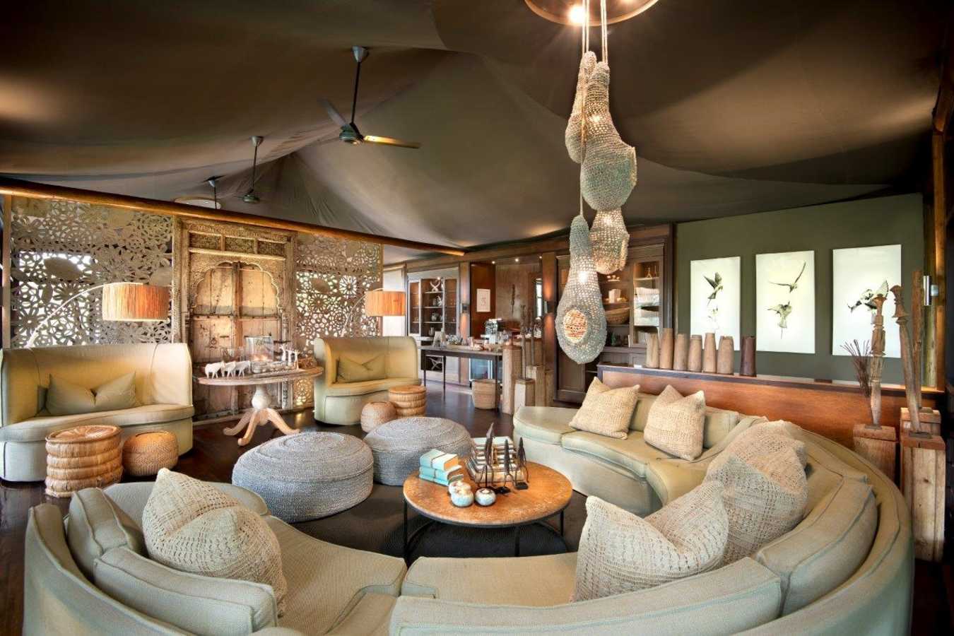 Main Lounge  
