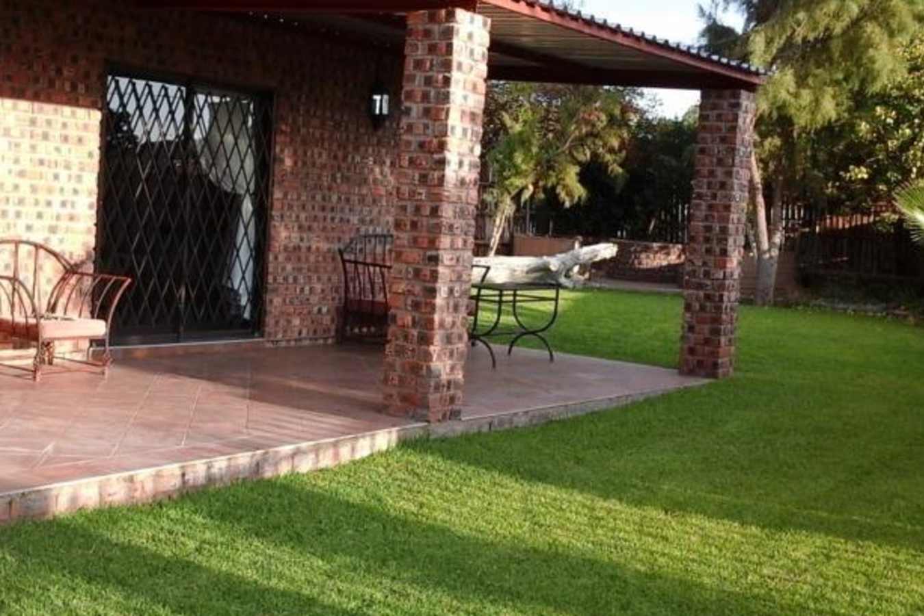Karibu Guest House- 5