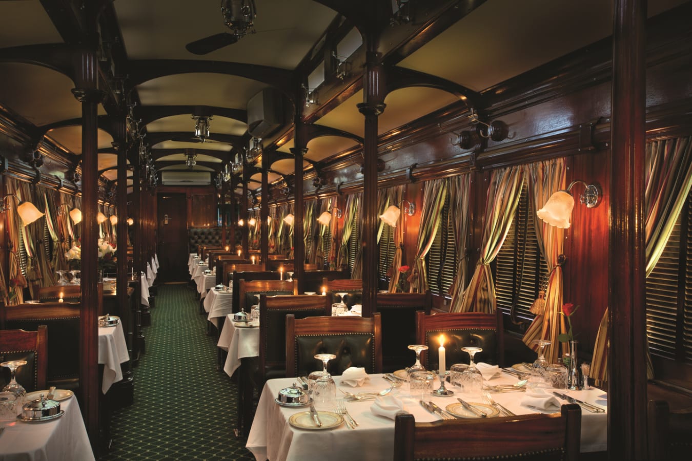 Dining Pillar 