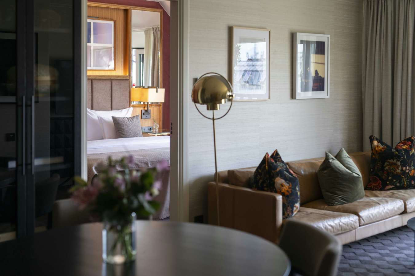 Bank Hotel- 40