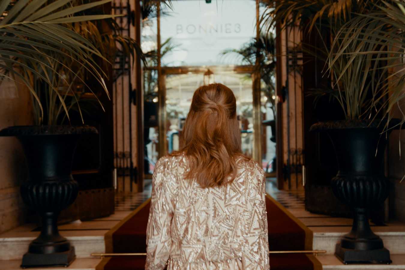 Bank Hotel- 73