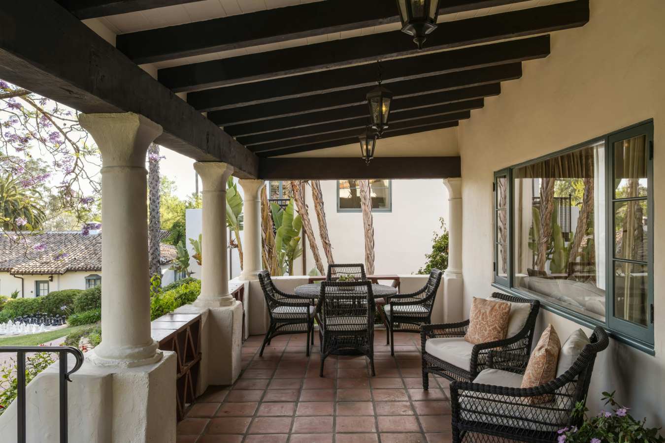 El Encanto- 63