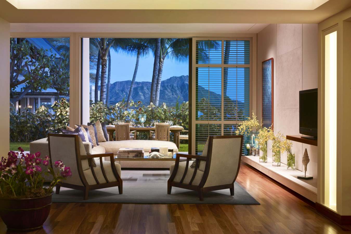 Halekulani- 44