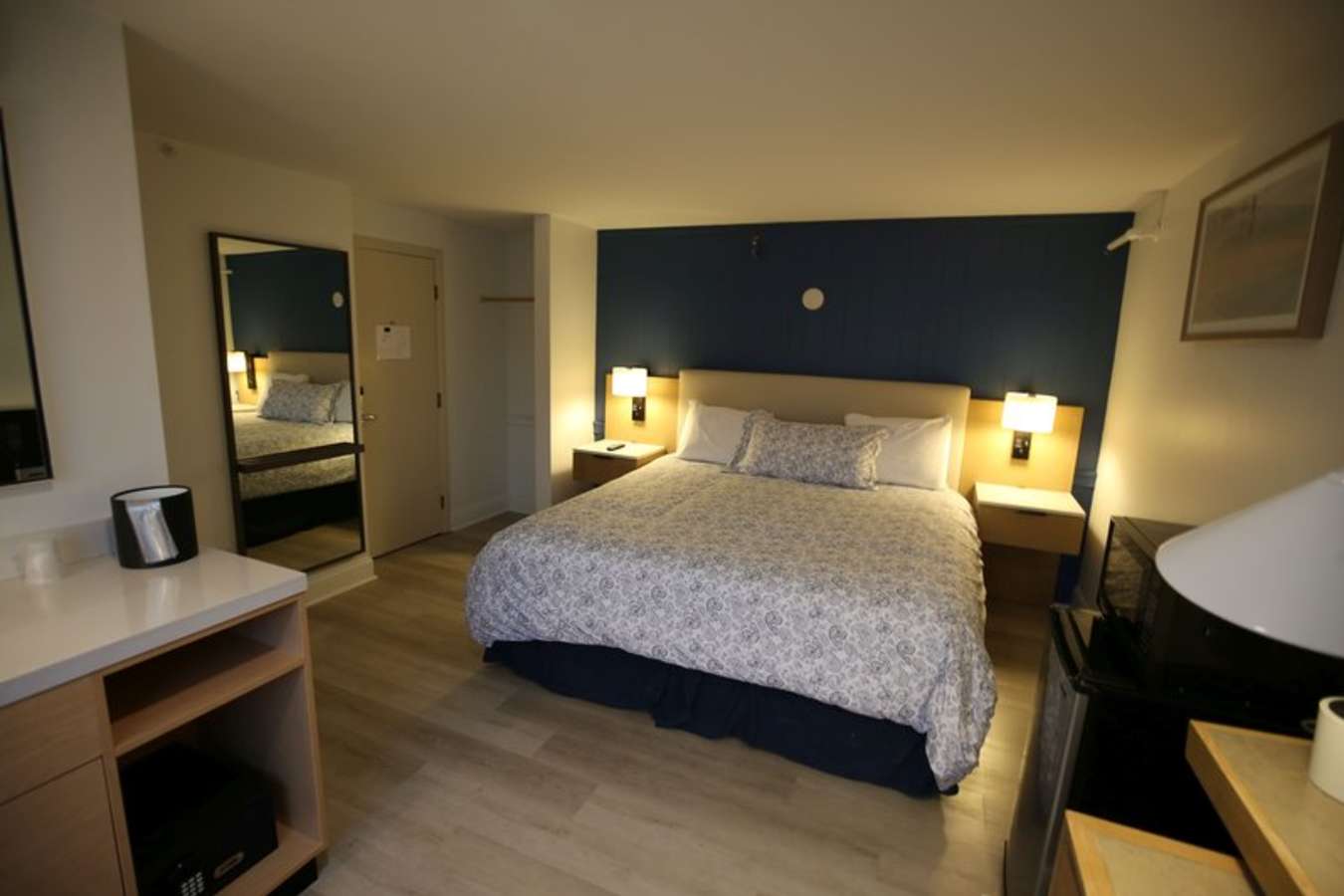 The Harborside Hotel- 4