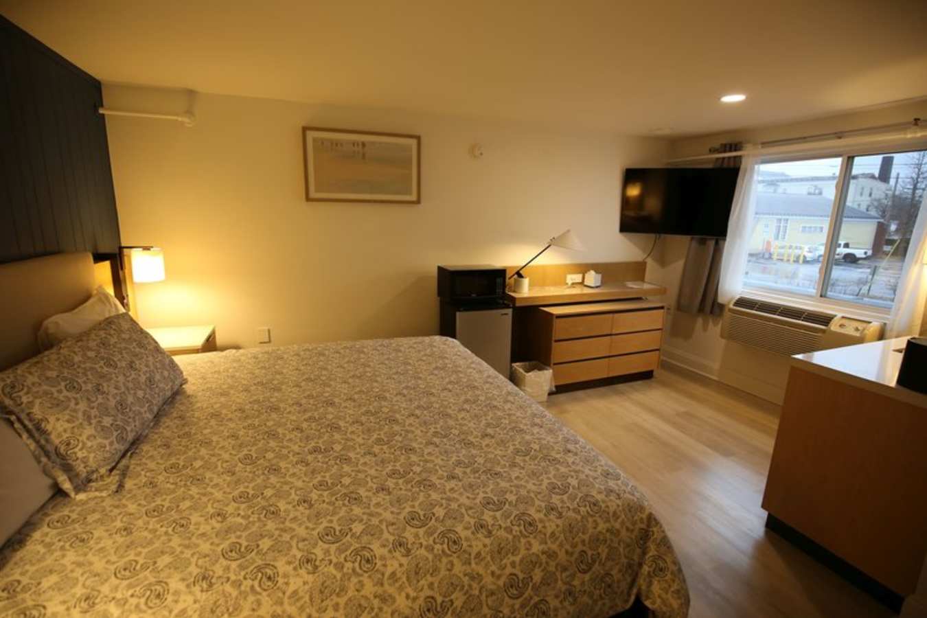 The Harborside Hotel- 7