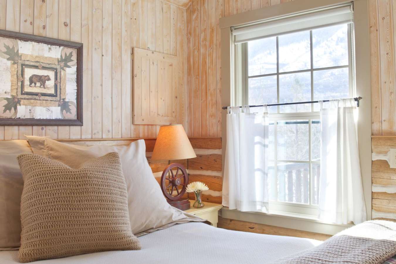 Spruce Cabin Bedroom - Smith Fork Ranch
