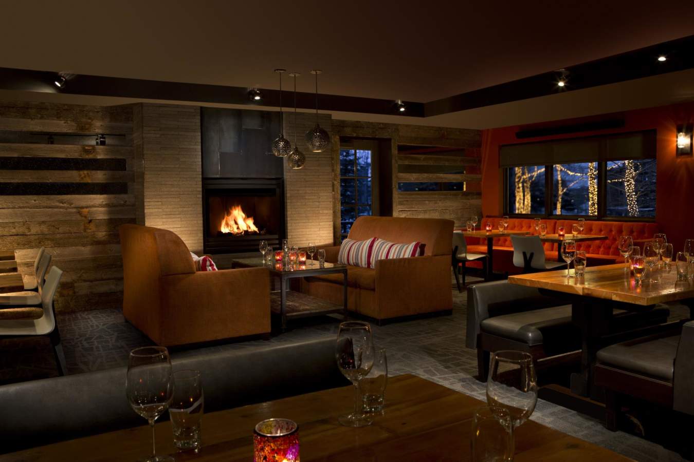 Spur Bar - Teton Mountain Lodge & Spa