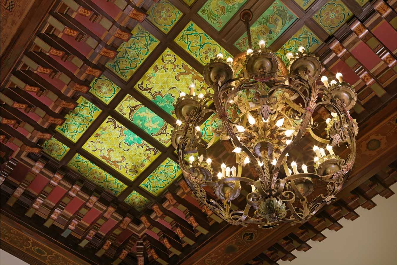 Chandelier - The Peabody Memphis 