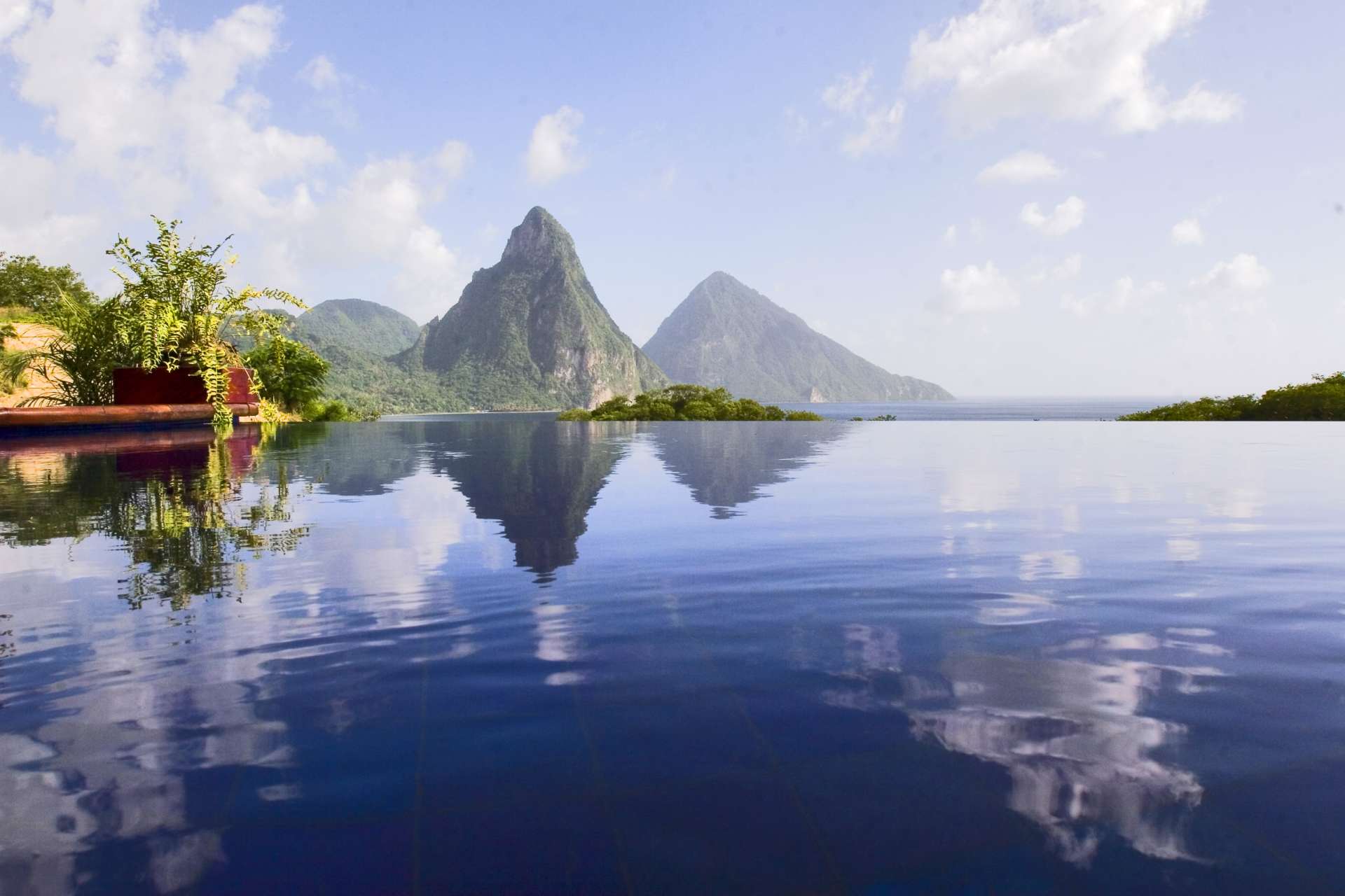 St. Lucia Honeymoon: Relaxation and Wellness Retreat 