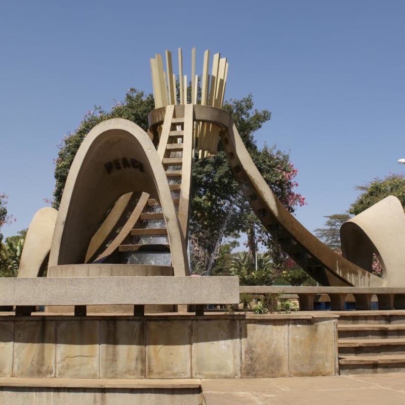 Explore Nairobi and Central Kenya