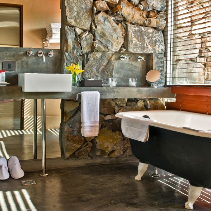 Bathroom - Cavas Wine Lodge