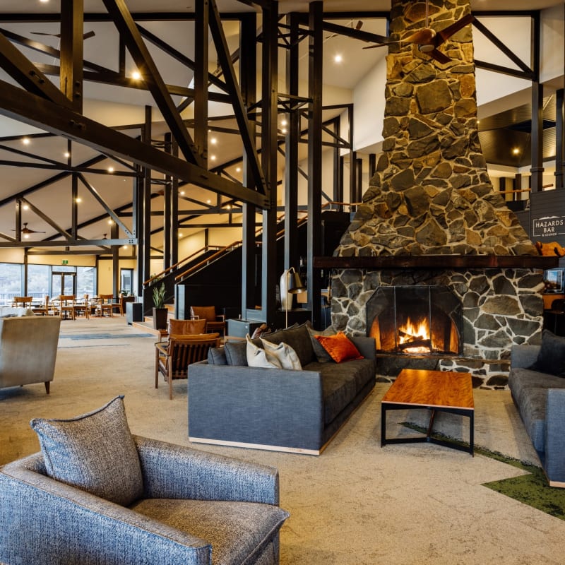 Hazards Bar Lounge - Freycinet Lodge 