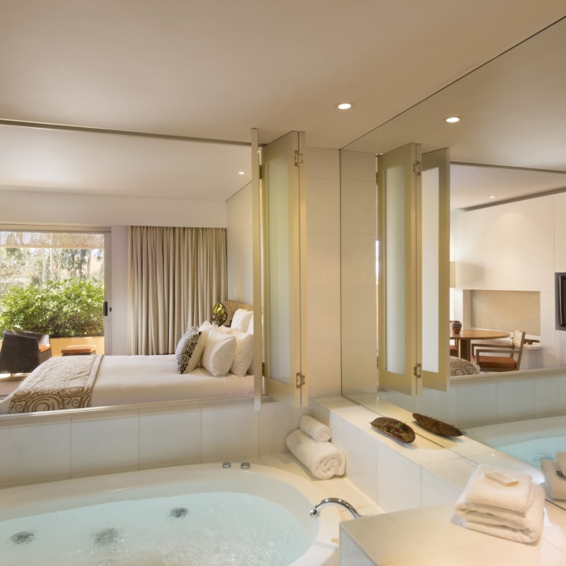 Deluxe Bathroom - Sails in the Desert 