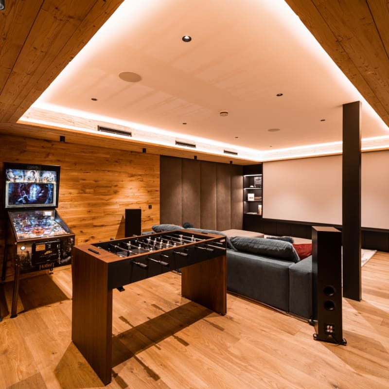 Arla Grand Alpine Home