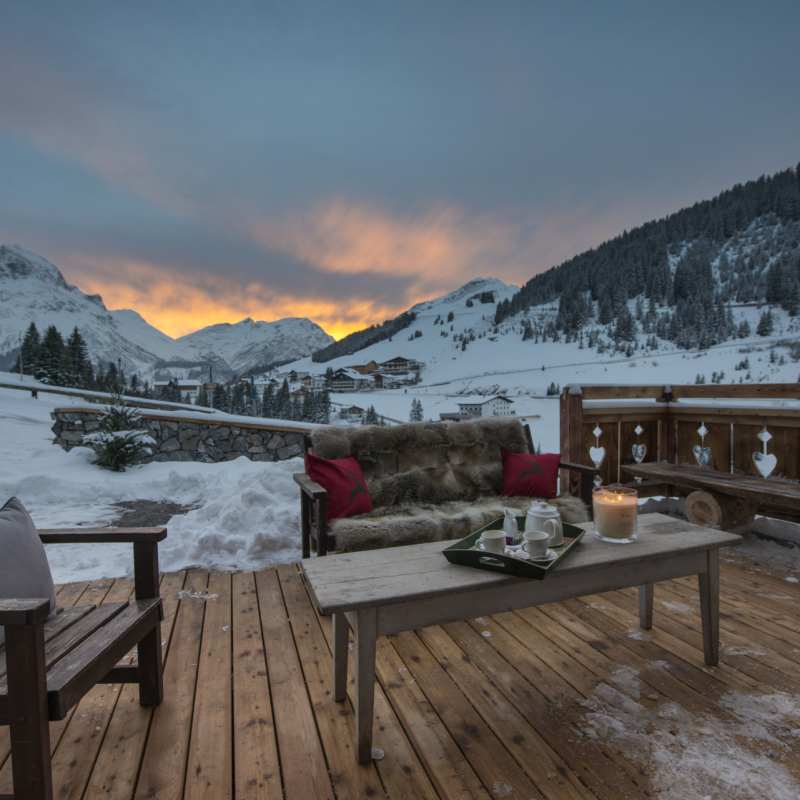 outdoor area 