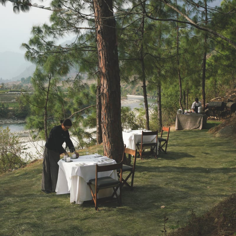 Riverside Lunch 
