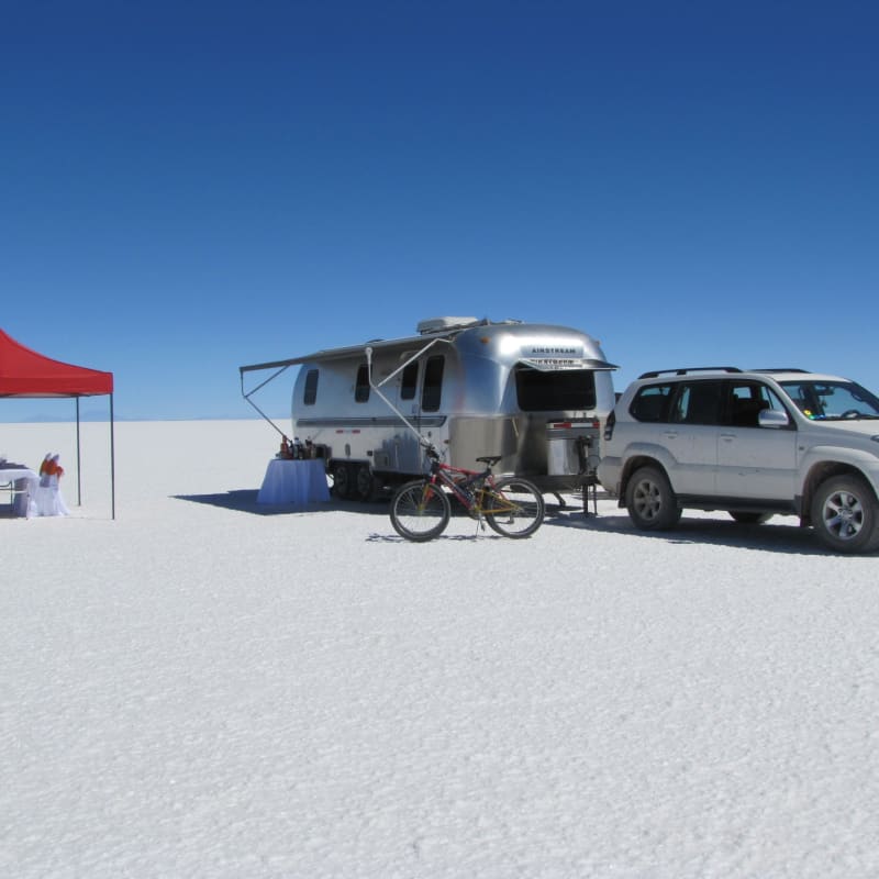 Camp set up - Airstream Uyuni