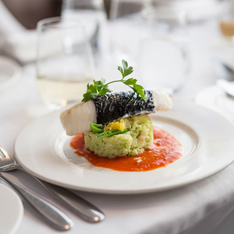 GoldLeaf Dining - Rocky Mountaineer 