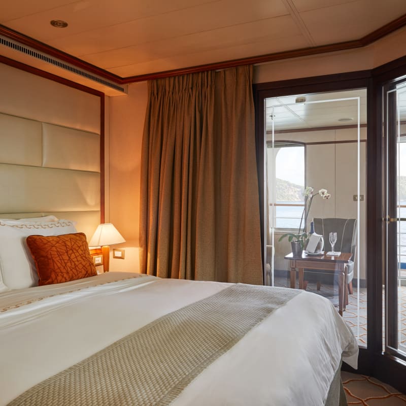 SilverSeaWhisperMedallionSuiteFortLauderdale 