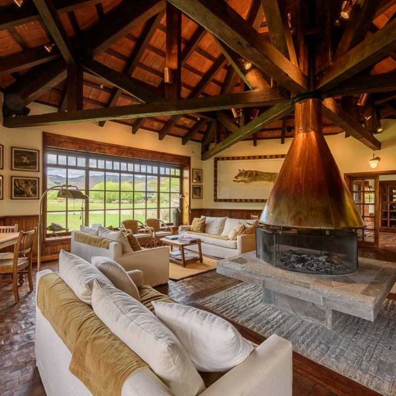 Seating Area - The Lodge at Valle Chacabuco