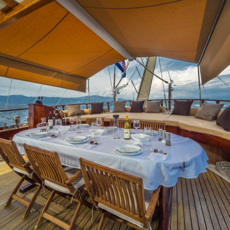 Dining - Private Gulet Croatia