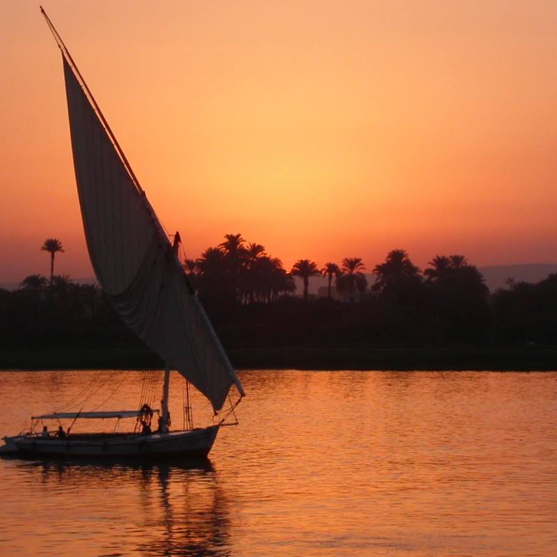 Felucca ast sunset 